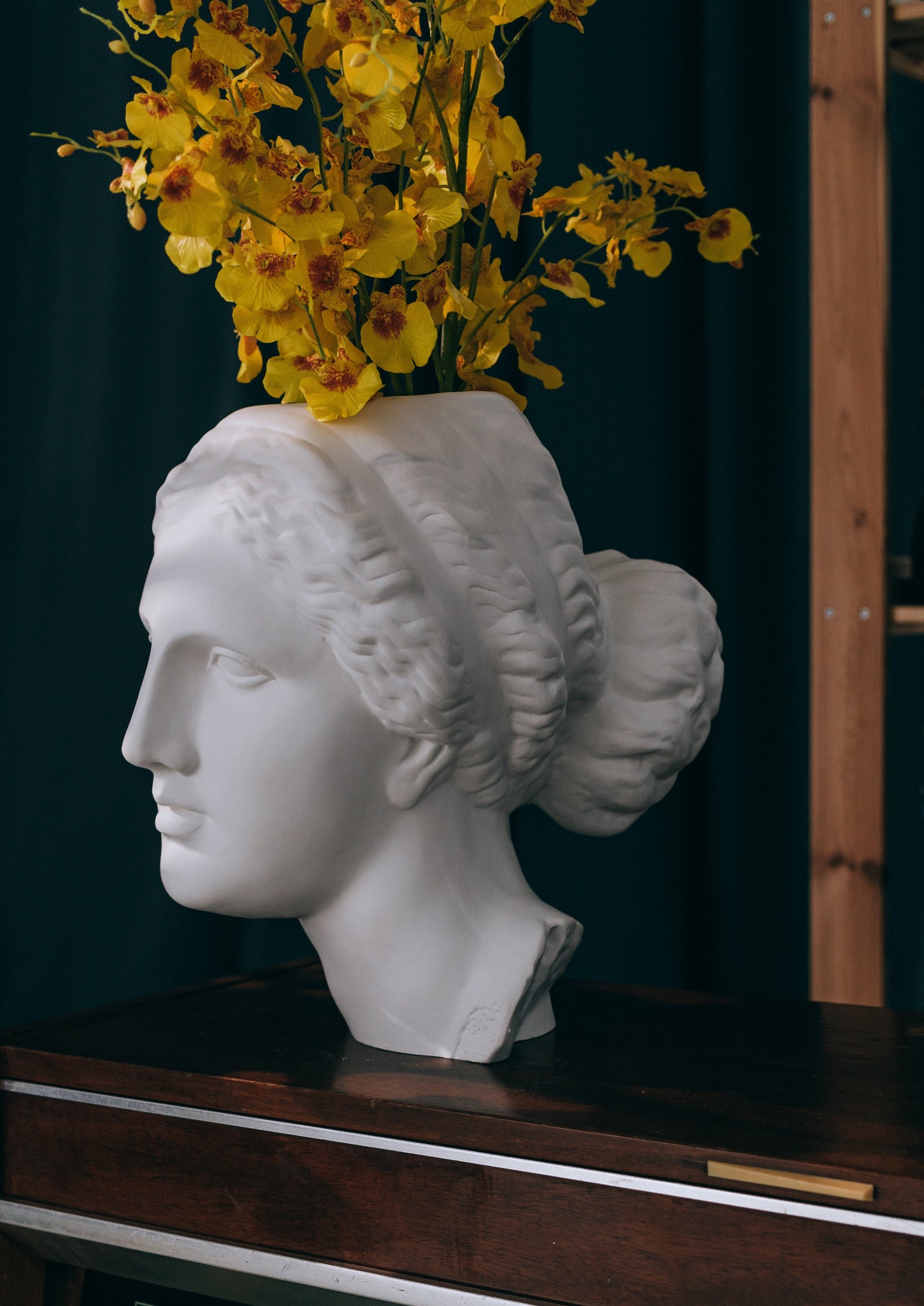 'Venus do Milo' Vase