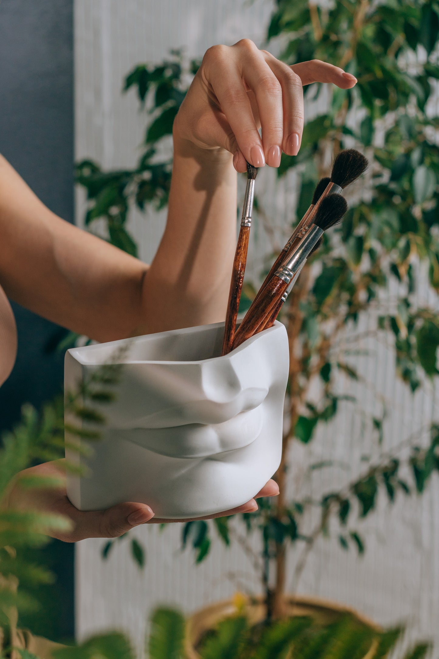 'Lips of David' Holder